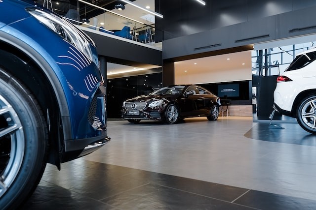 mercedes dealership